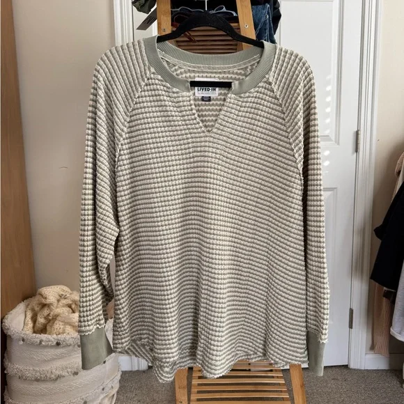 American Eagle Outfitters Green Striped Sweater - Picture 1 of 2